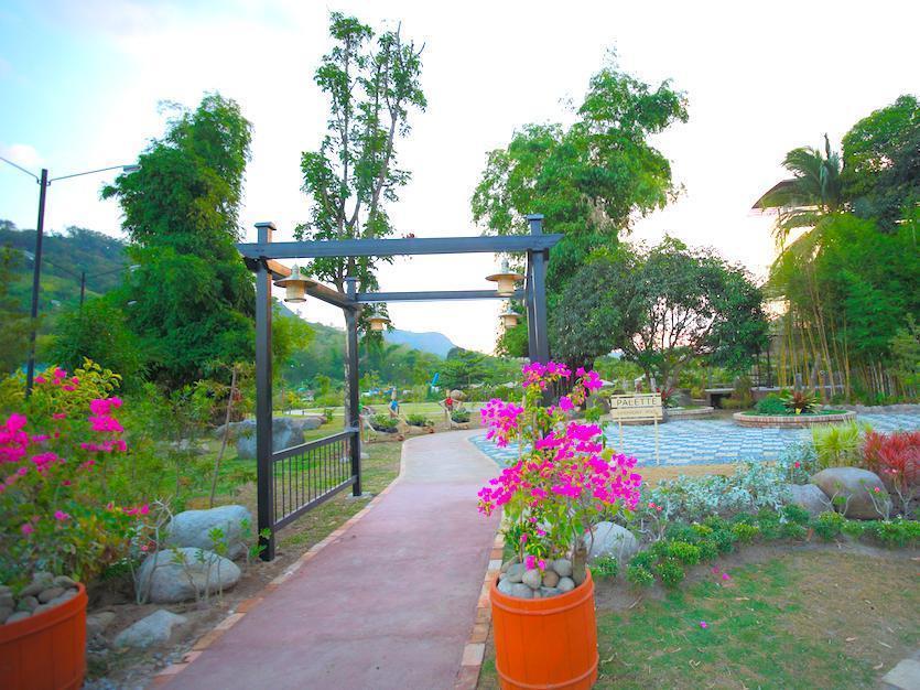 Green Canyon Leisure Farms Clark Field Ngoại thất bức ảnh