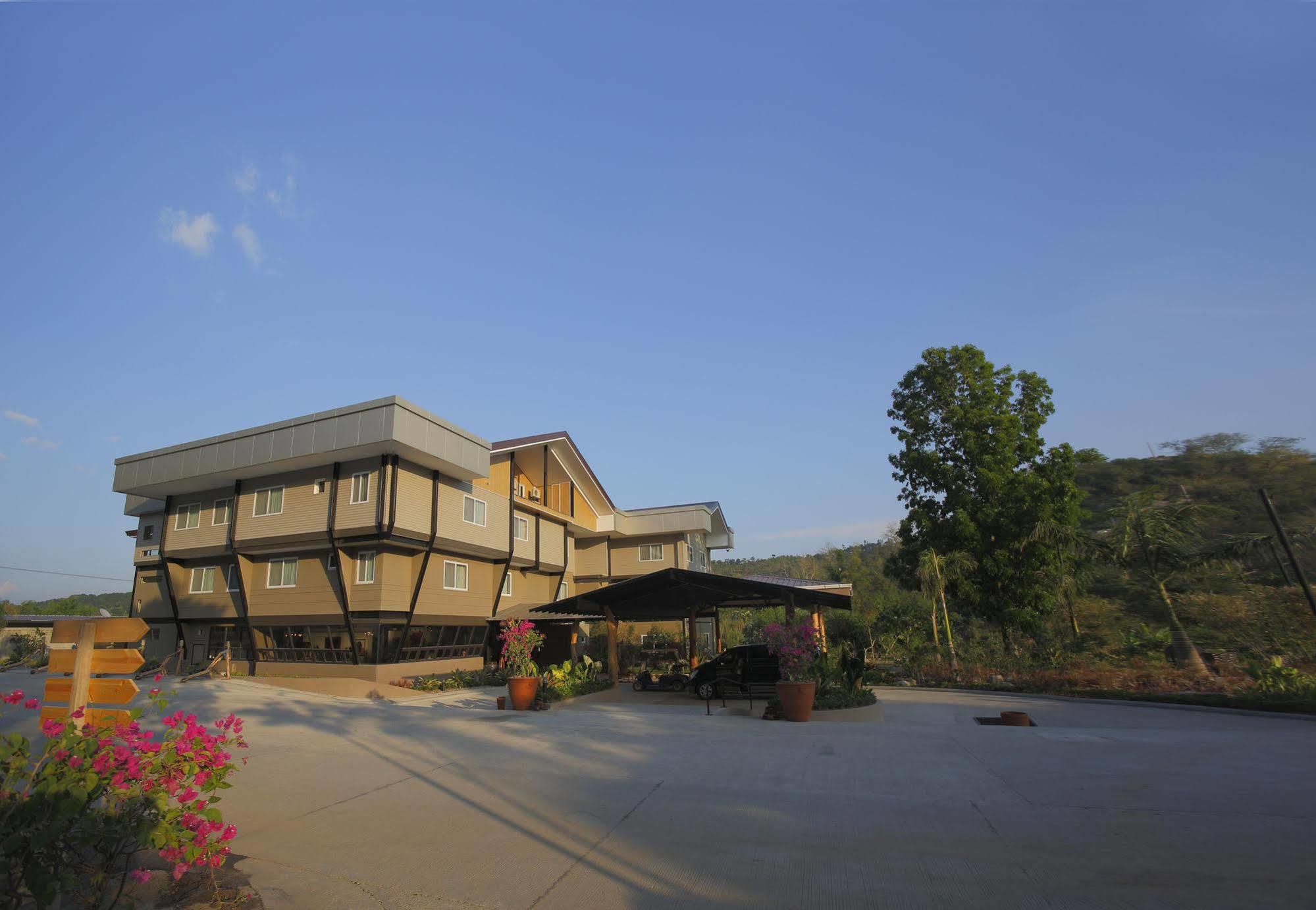 Green Canyon Leisure Farms Clark Field Ngoại thất bức ảnh
