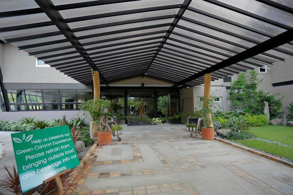 Green Canyon Leisure Farms Clark Field Ngoại thất bức ảnh