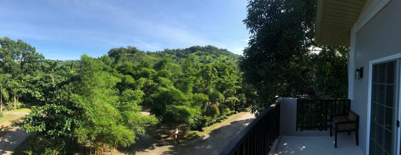 Green Canyon Leisure Farms Clark Field Ngoại thất bức ảnh