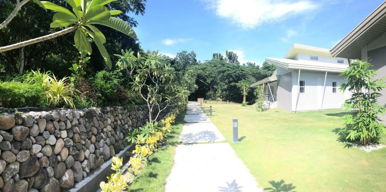 Green Canyon Leisure Farms Clark Field Ngoại thất bức ảnh